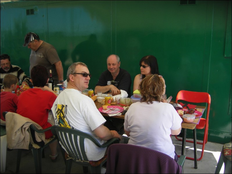 Barbecue-8-mai-2008-01.jpg