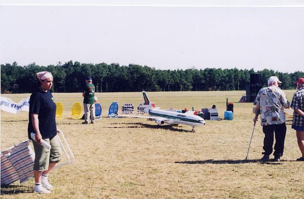La Ferté-Alais 2003_003.JPG