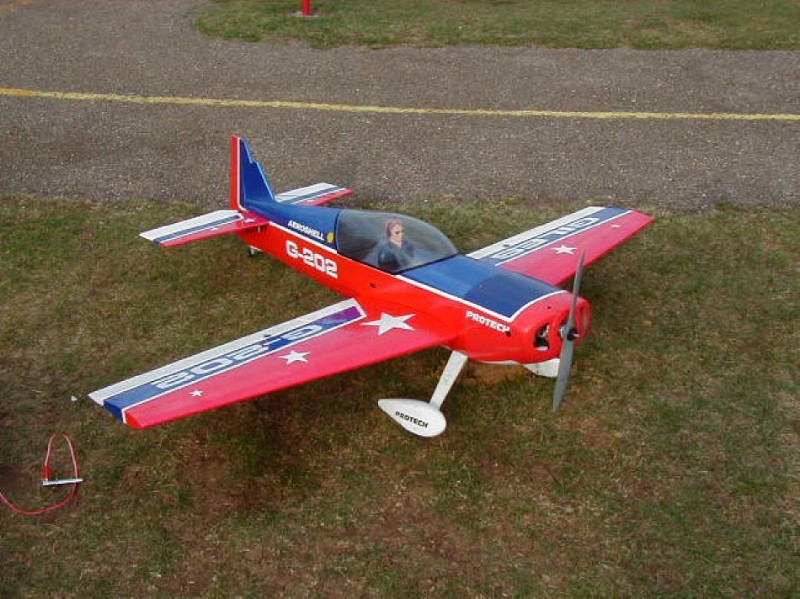 2003 Gilles 202  (6).jpg