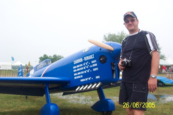 012 La Ferté Alais 2005.jpg