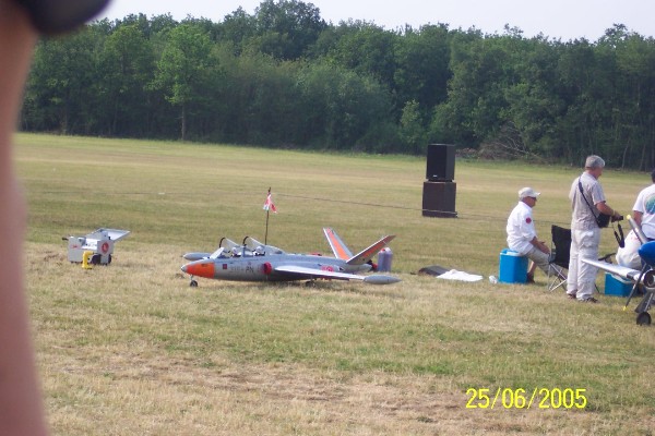 073 La Ferté Alais 2005.jpg