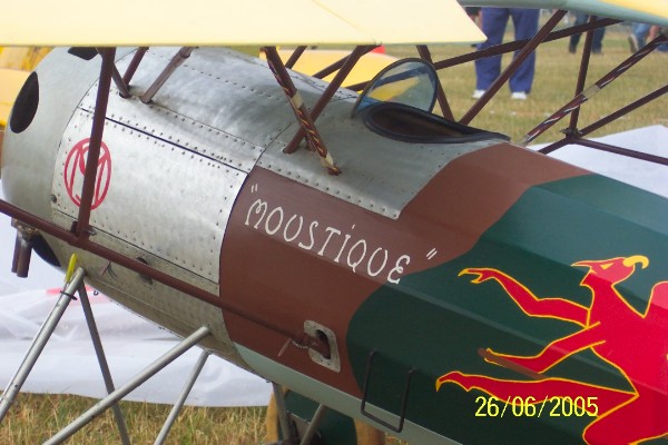 092 La Ferté Alais 2005.jpg