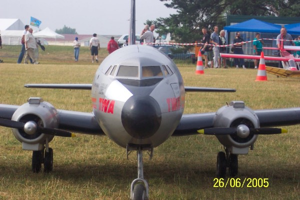 097 La Ferté Alais 2005.jpg