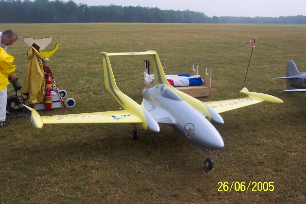 098 La Ferté Alais 2005.jpg
